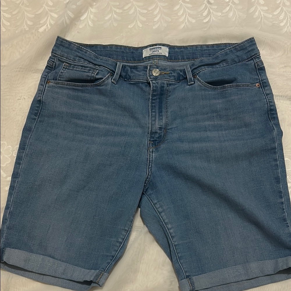 Denizen from Levi's Blue Jean Shorts with Rolled Hems